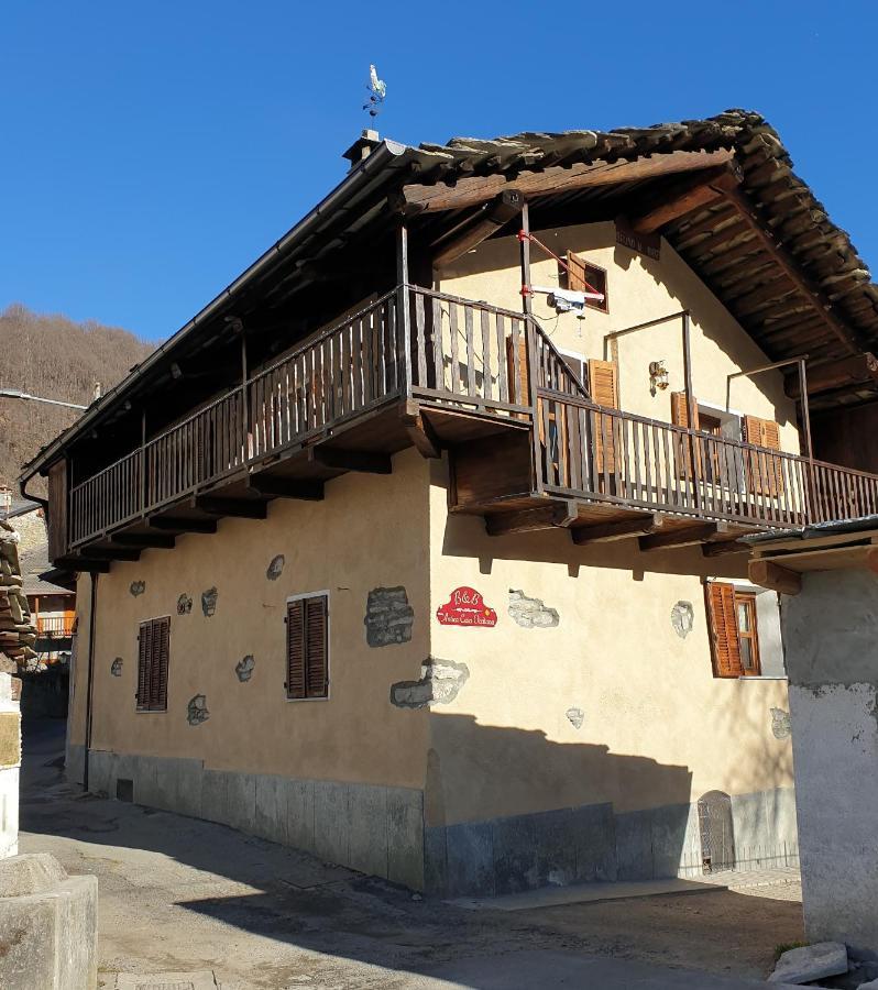 Antica Casa Occitana Bed & Breakfast Сампейре Екстериор снимка