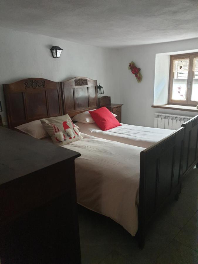 Antica Casa Occitana Bed & Breakfast Сампейре Екстериор снимка