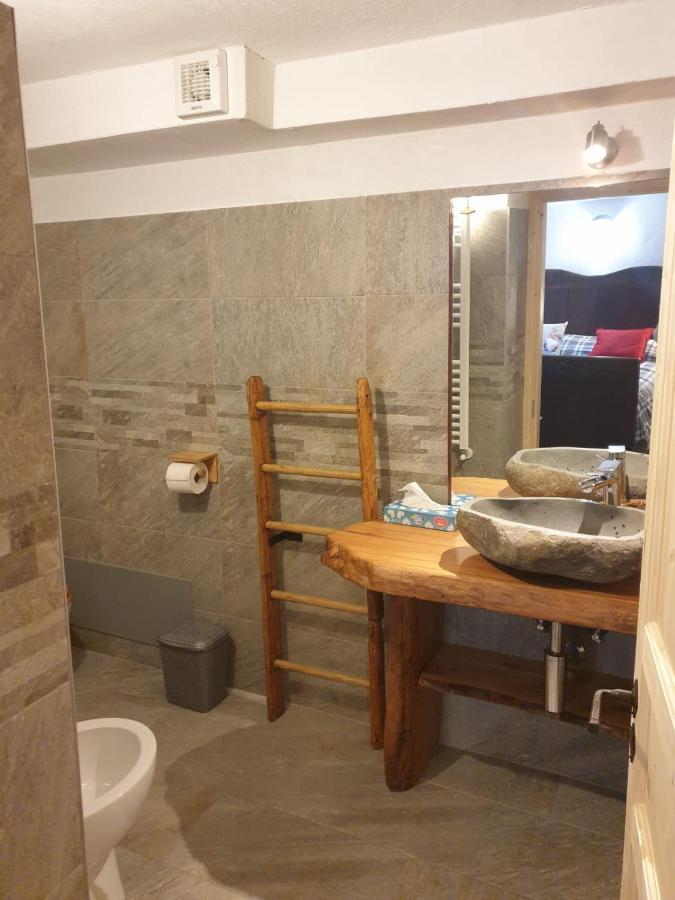 Antica Casa Occitana Bed & Breakfast Сампейре Екстериор снимка